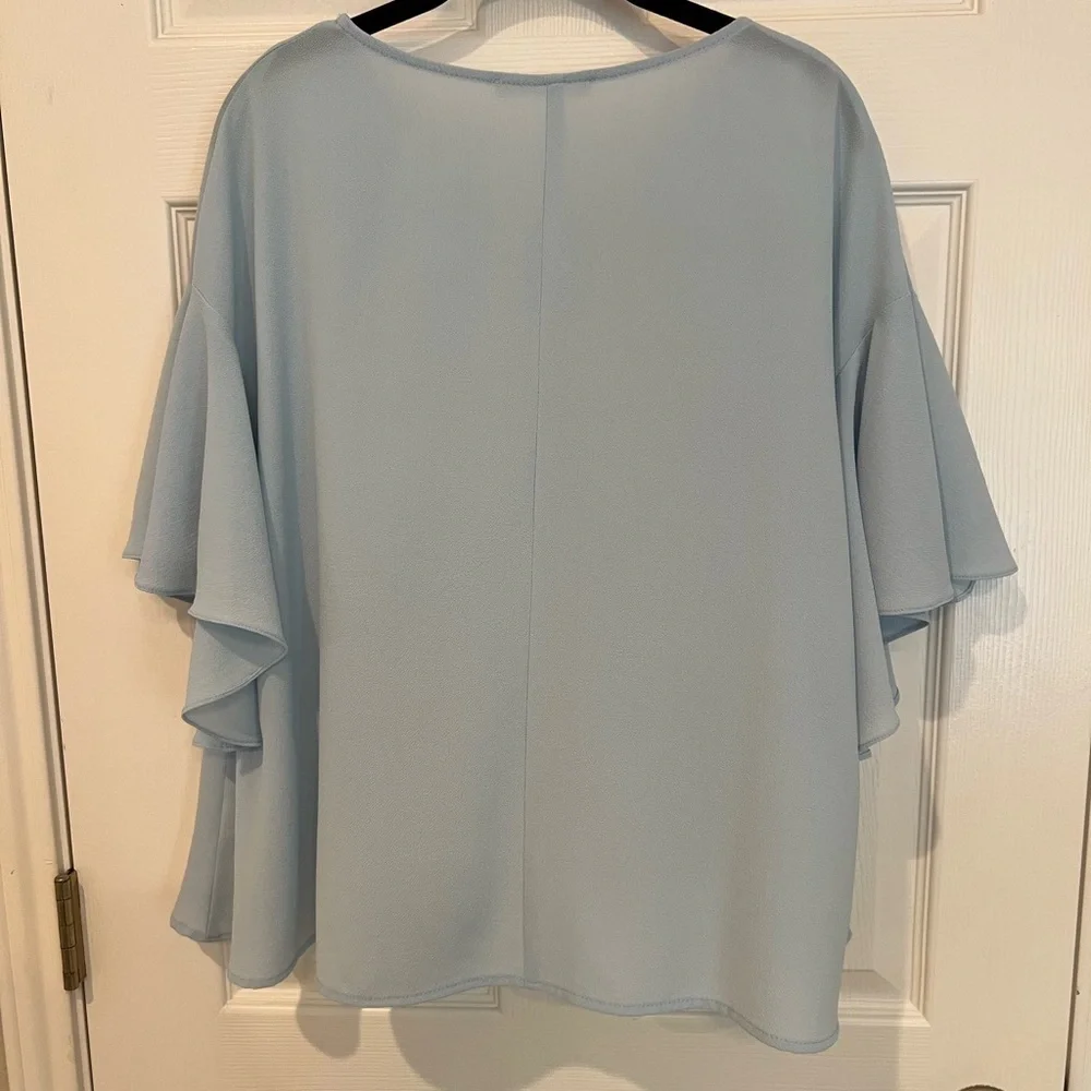 Caramela Preppy Baby Blue Drop Sleeve Blouse with Drop Neck Size Medium