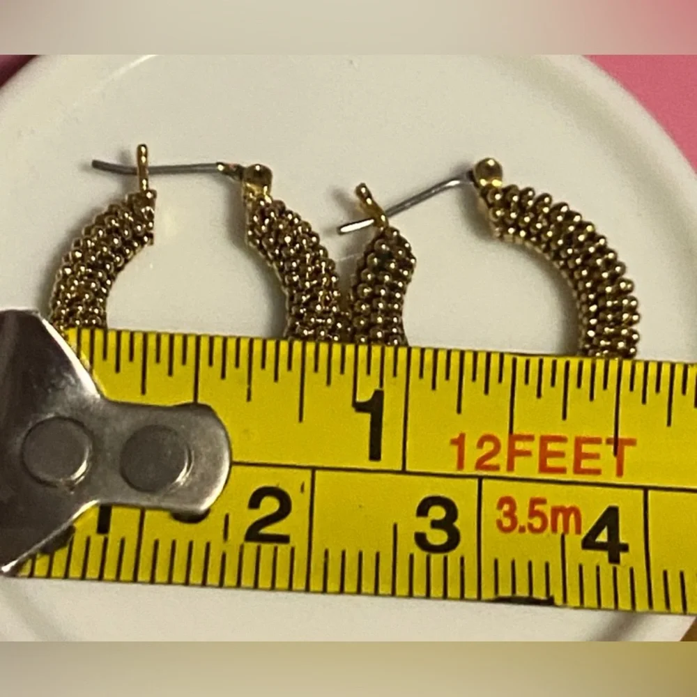 Unique Vintage good gold