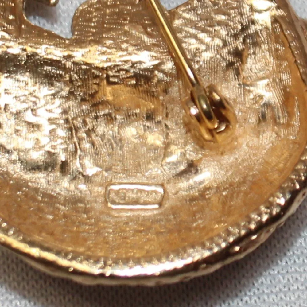 Roman vintage brooch
