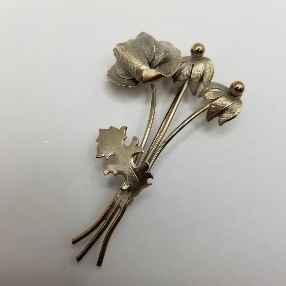 GioVanni Di Rocco Silver Tone Metal Wild Flower Pin Brooch Realistic Signed 70s