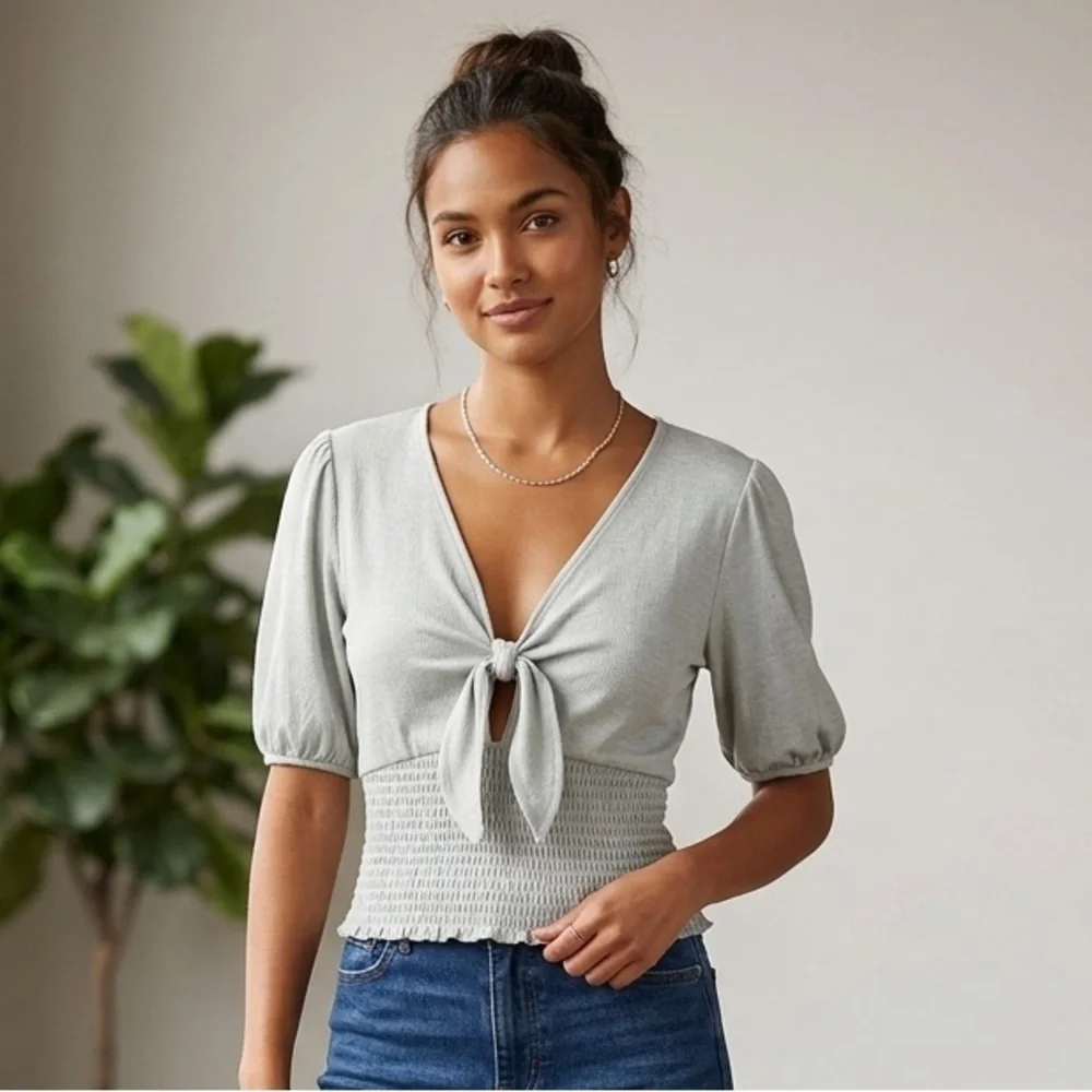 Abercrombie & Fitch Smocked Waist Tie-Front Puff Sleeve Top - Grey Size M