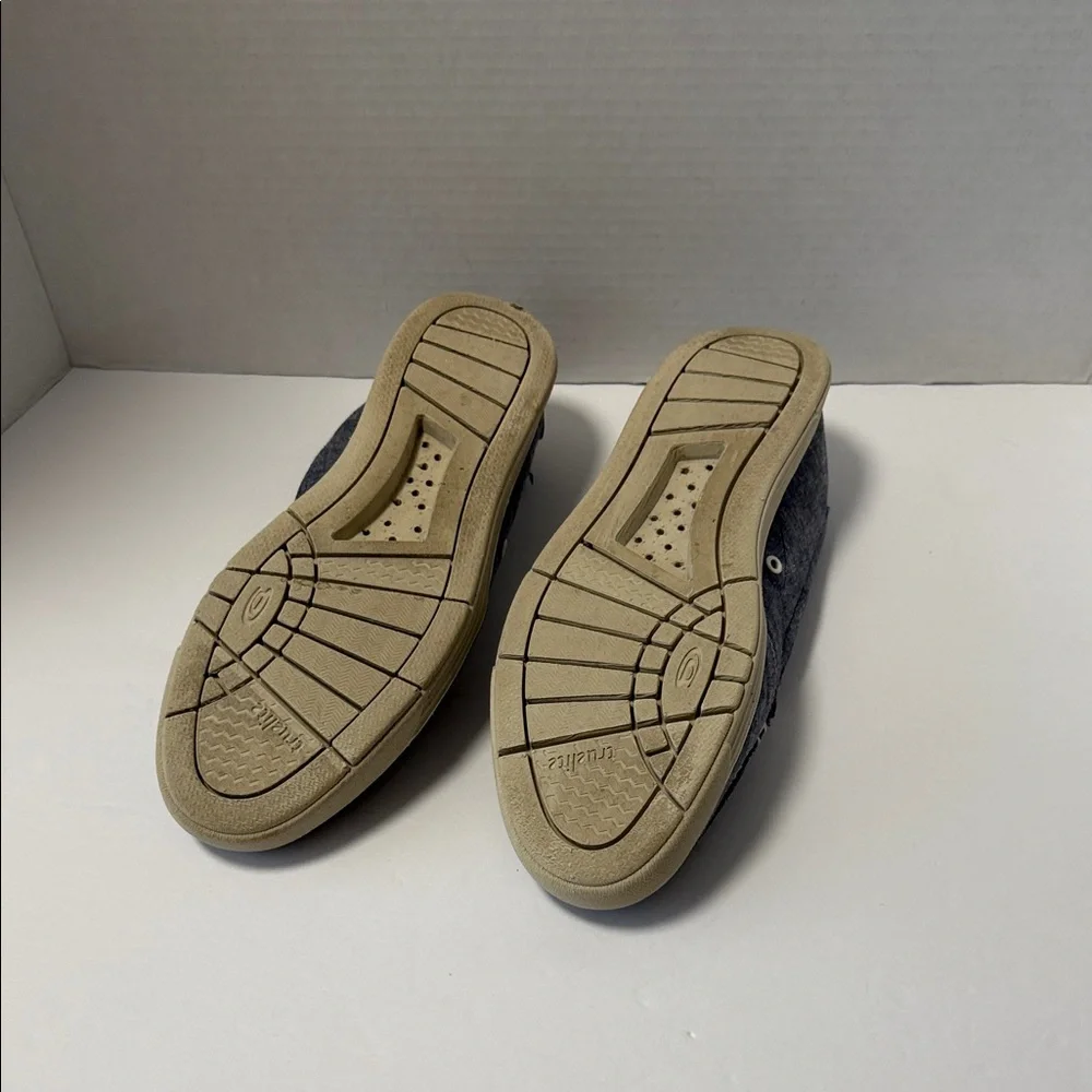 Dr. Scholls comfortable slip