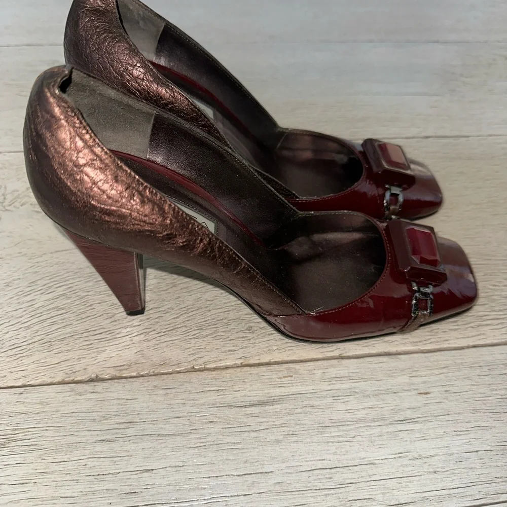 Via Spiga Red Heels Elegant Design