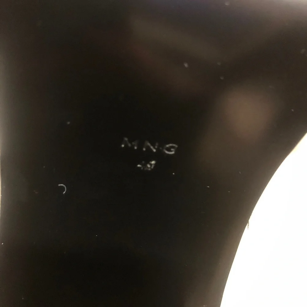 MANGO mid design
