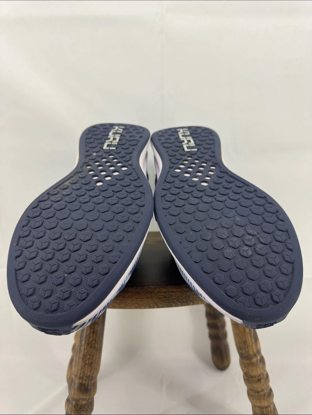 KURU overall shoes