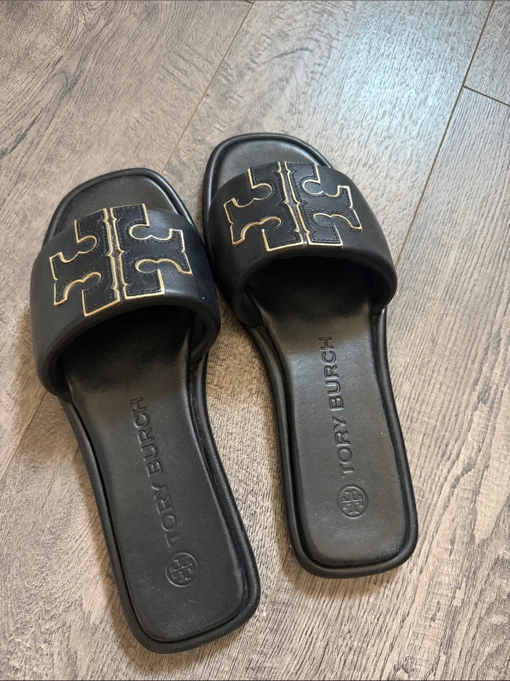 Tory Burch tory burch