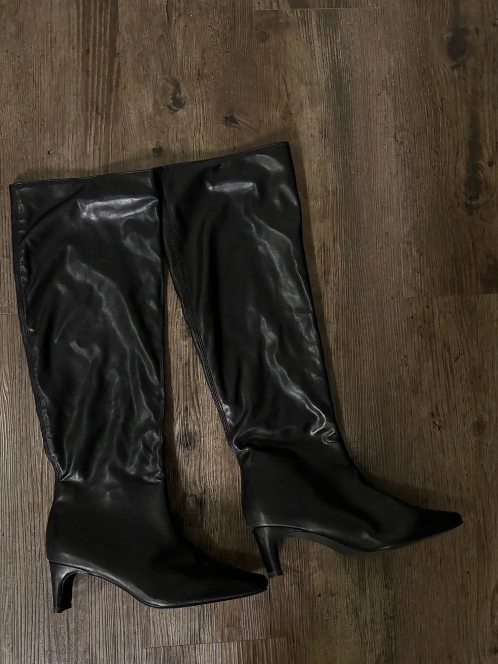 Banana Republic minimal boots