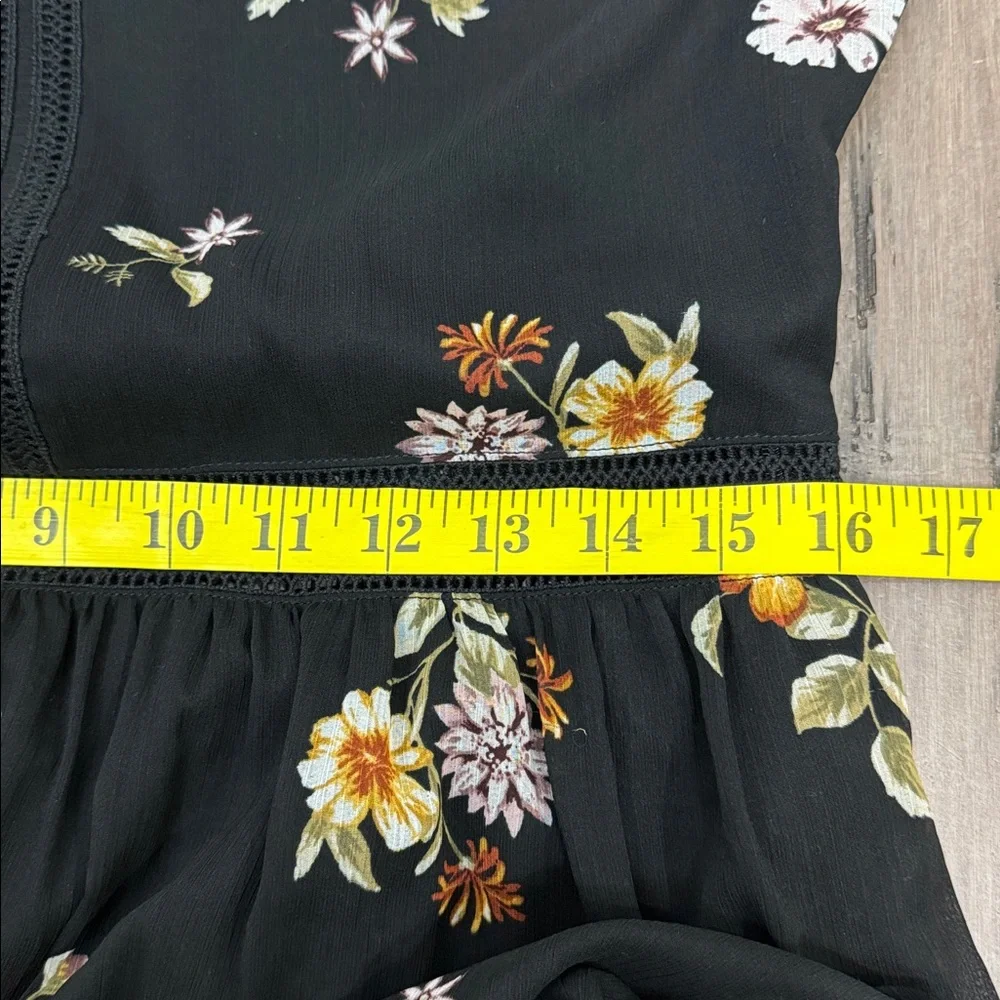 Abercrombie & Fitch chic black