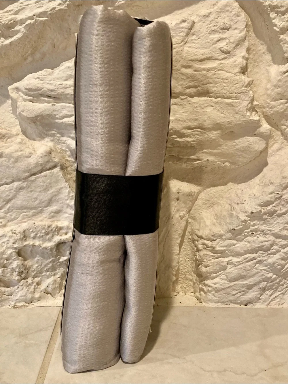 NEW Donna Karan Home hammered silk blend King sham in platinum