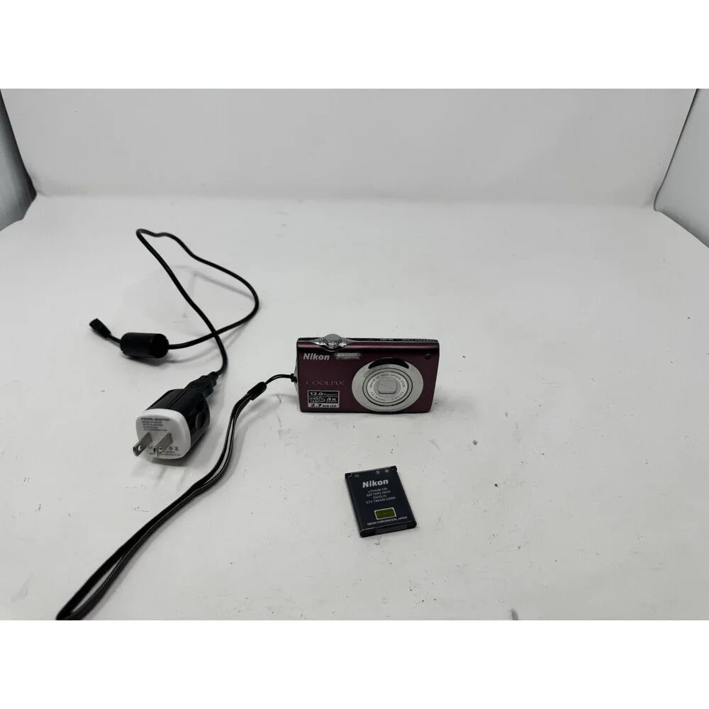 Nikon COOLPIX S3000 12.0MP Compact Digital Camera(For Parts or Repair)Lens issue
