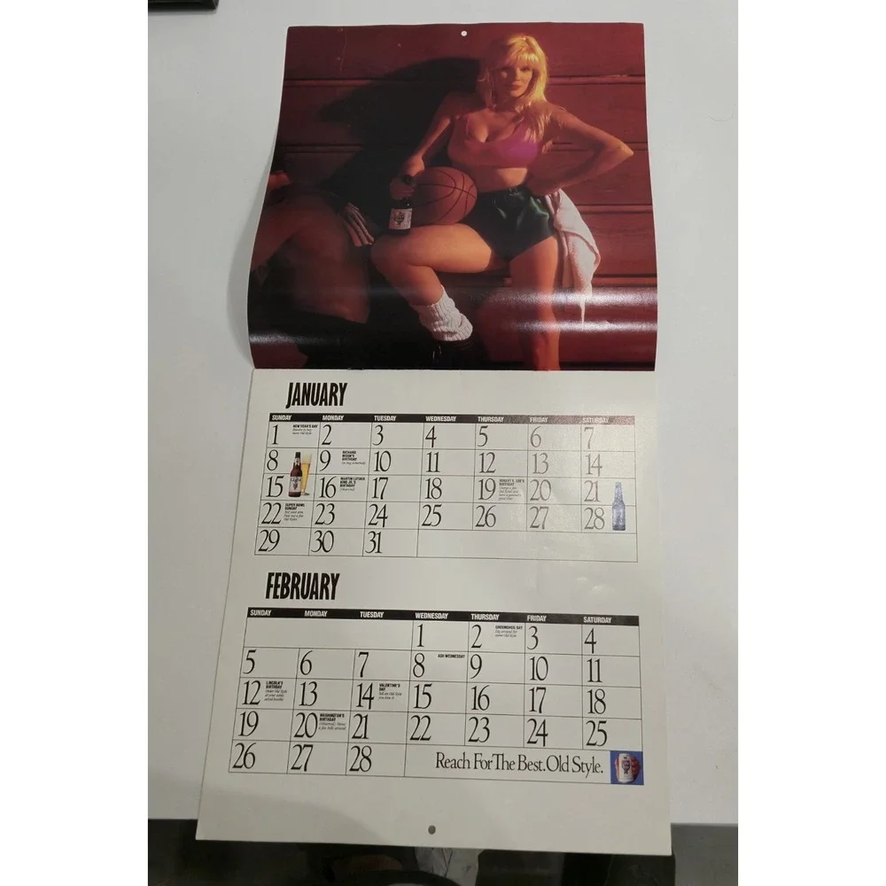 Vintage 1989 Old Style Beer Calendar Sportsfans Dream Year Pinup Girls Heileman