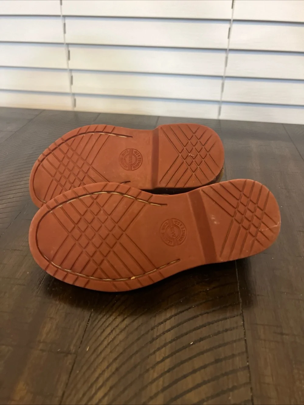 Bass soft suede