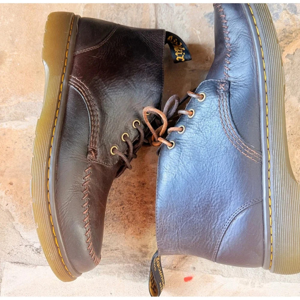 Dr. Martens all airwair light
