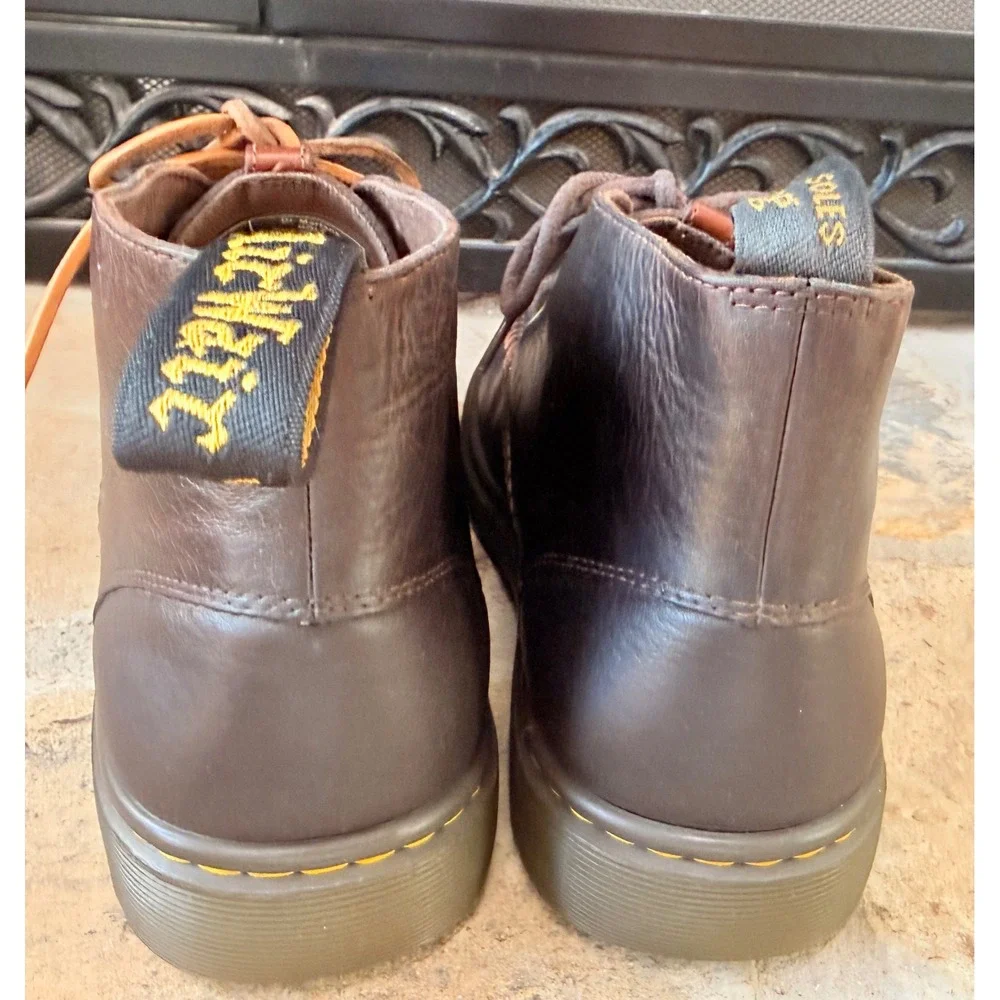 Dr. Martens rear show