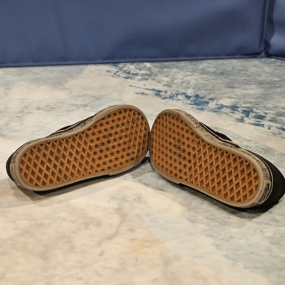 Vans pre owned