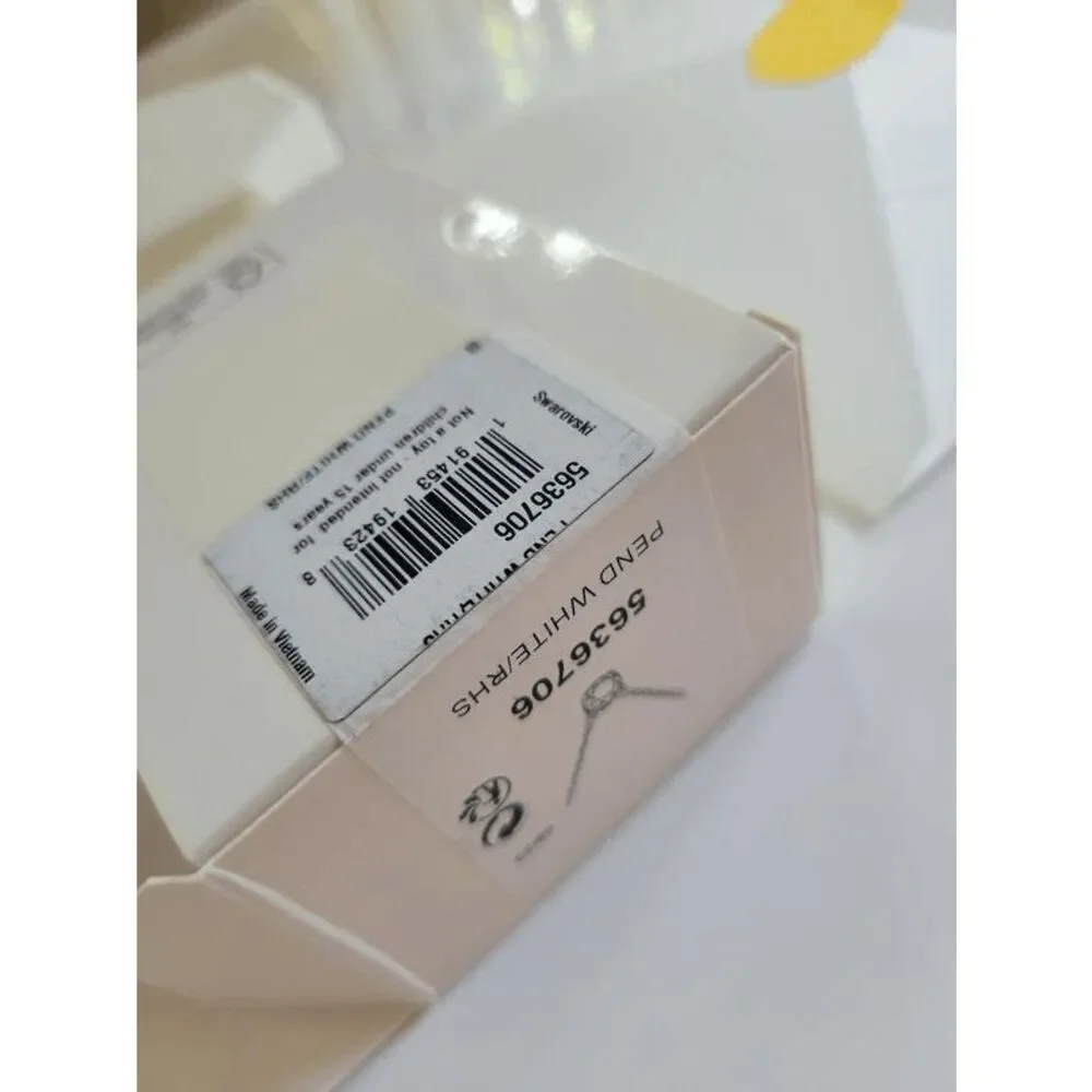 Swarovski 🦢 genuine
