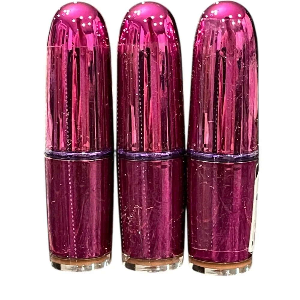 Makeup Revolution satin never