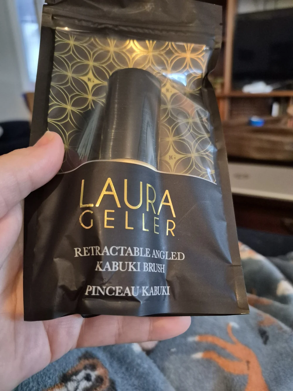 Laura Geller retractable angled