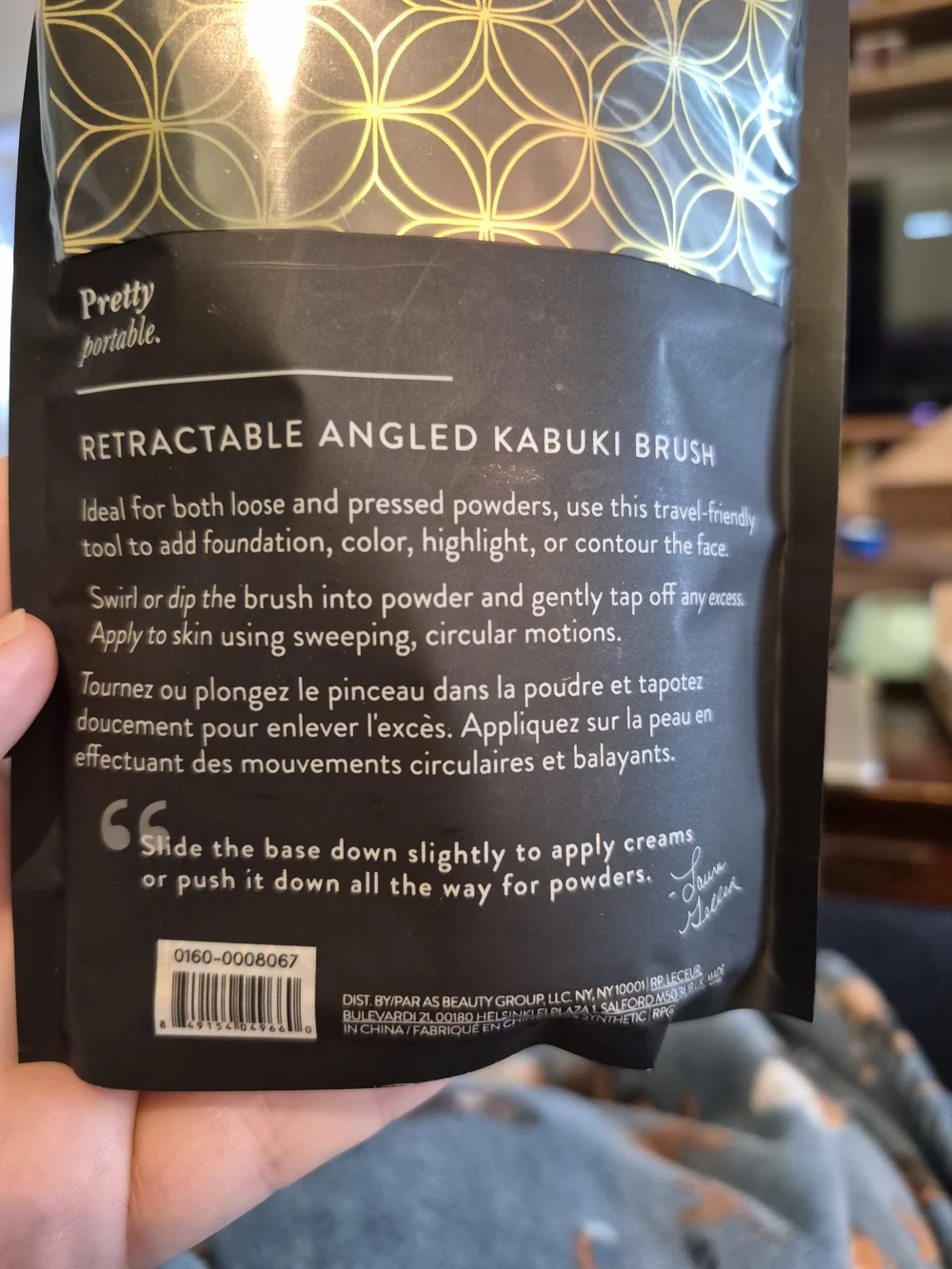 Laura Geller retractable angled