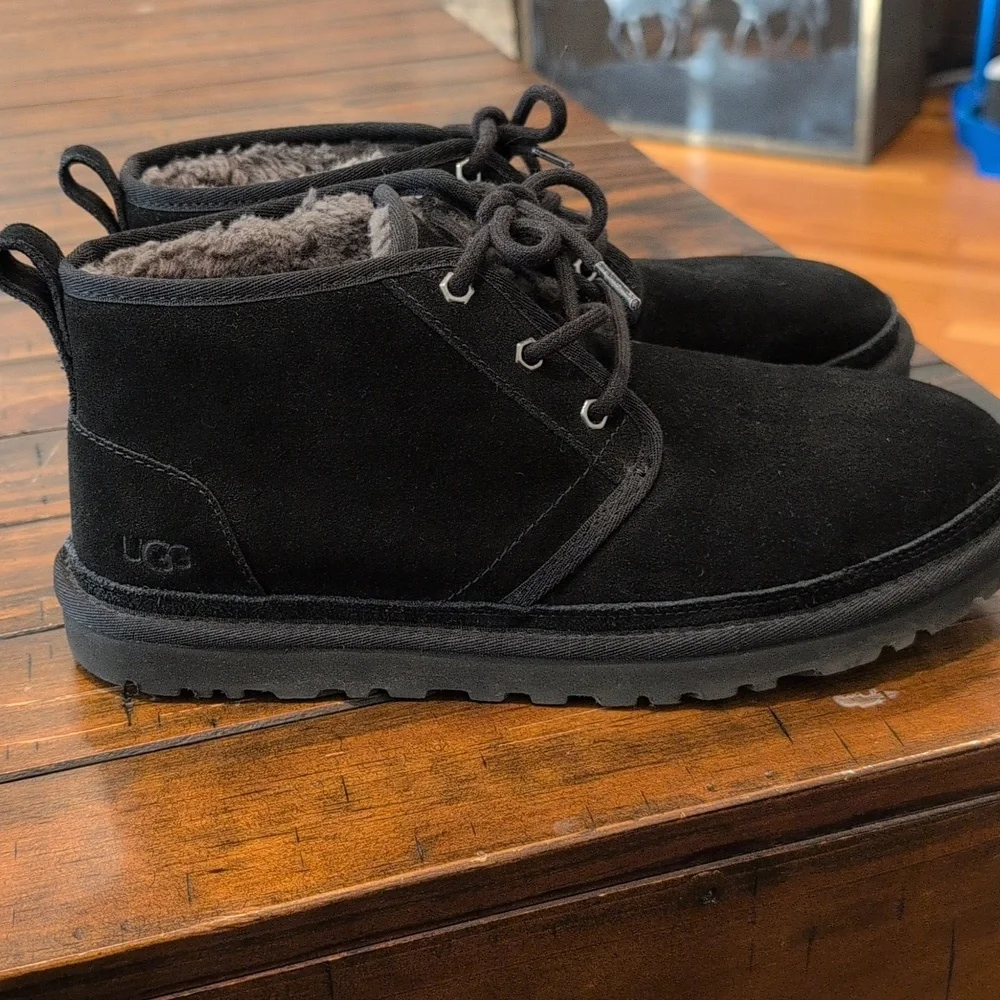 UGG nuemel chukka