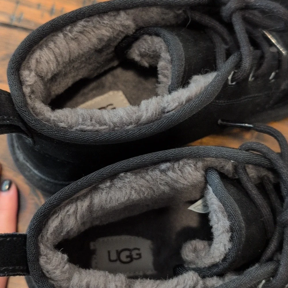 UGG nuemel chukka
