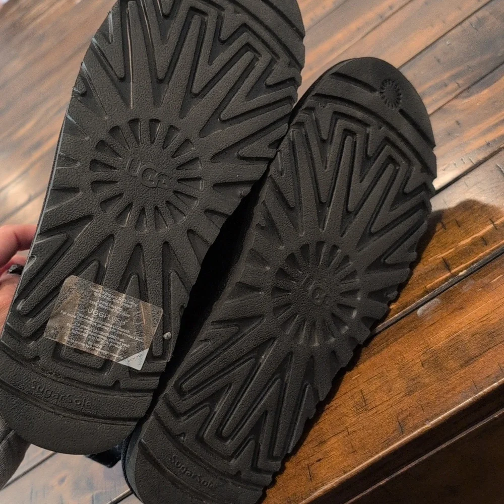 UGG nuemel chukka