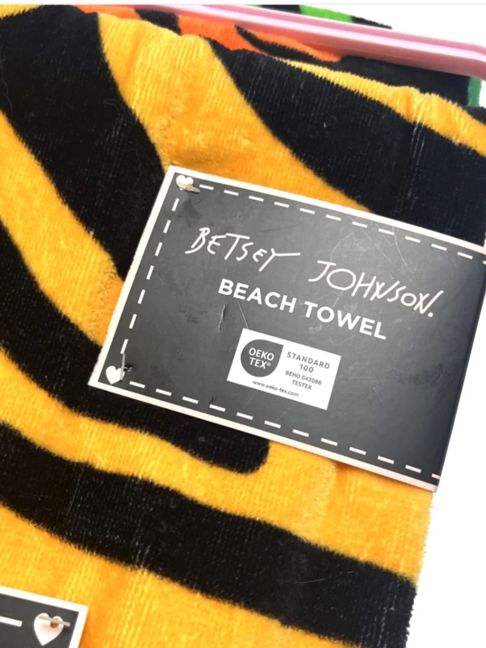 Betsey Johnson 🐯 betsey