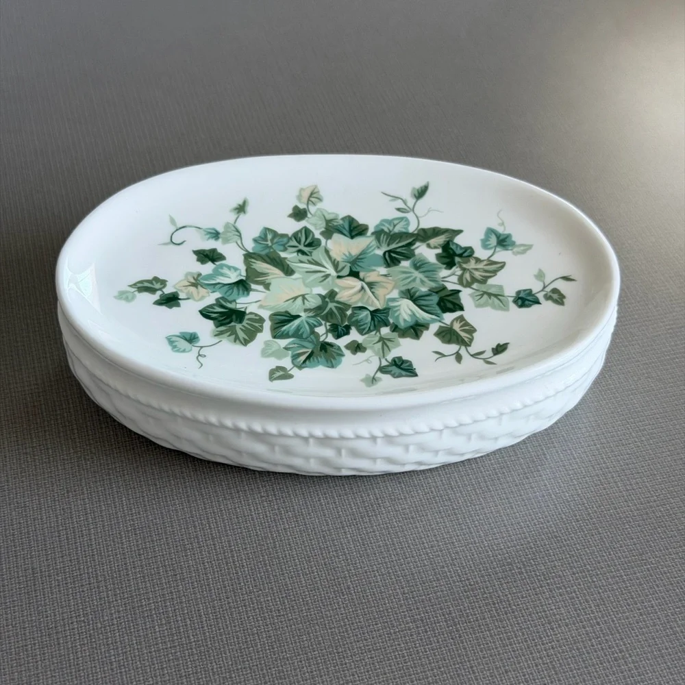 Vintage Andre Richard Ivy Arbor White Ceramic Bar Soap & Trinket Dish Holder