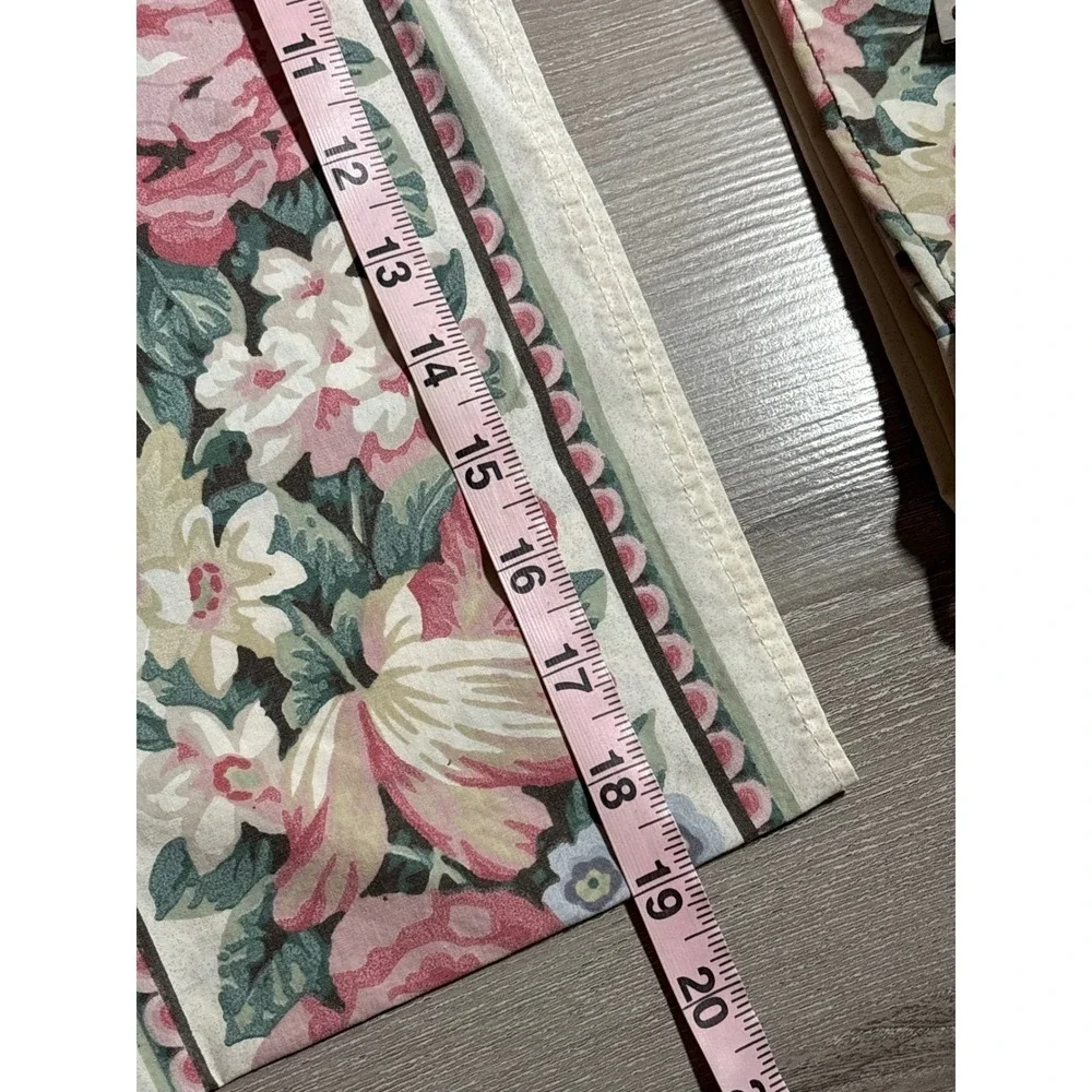 The Unbranded Brand vintage pair