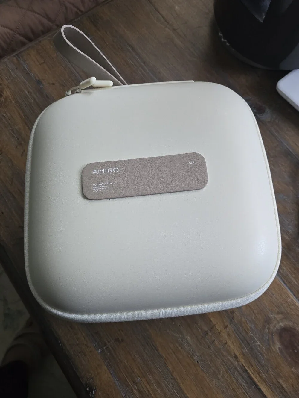 amiro compact cream