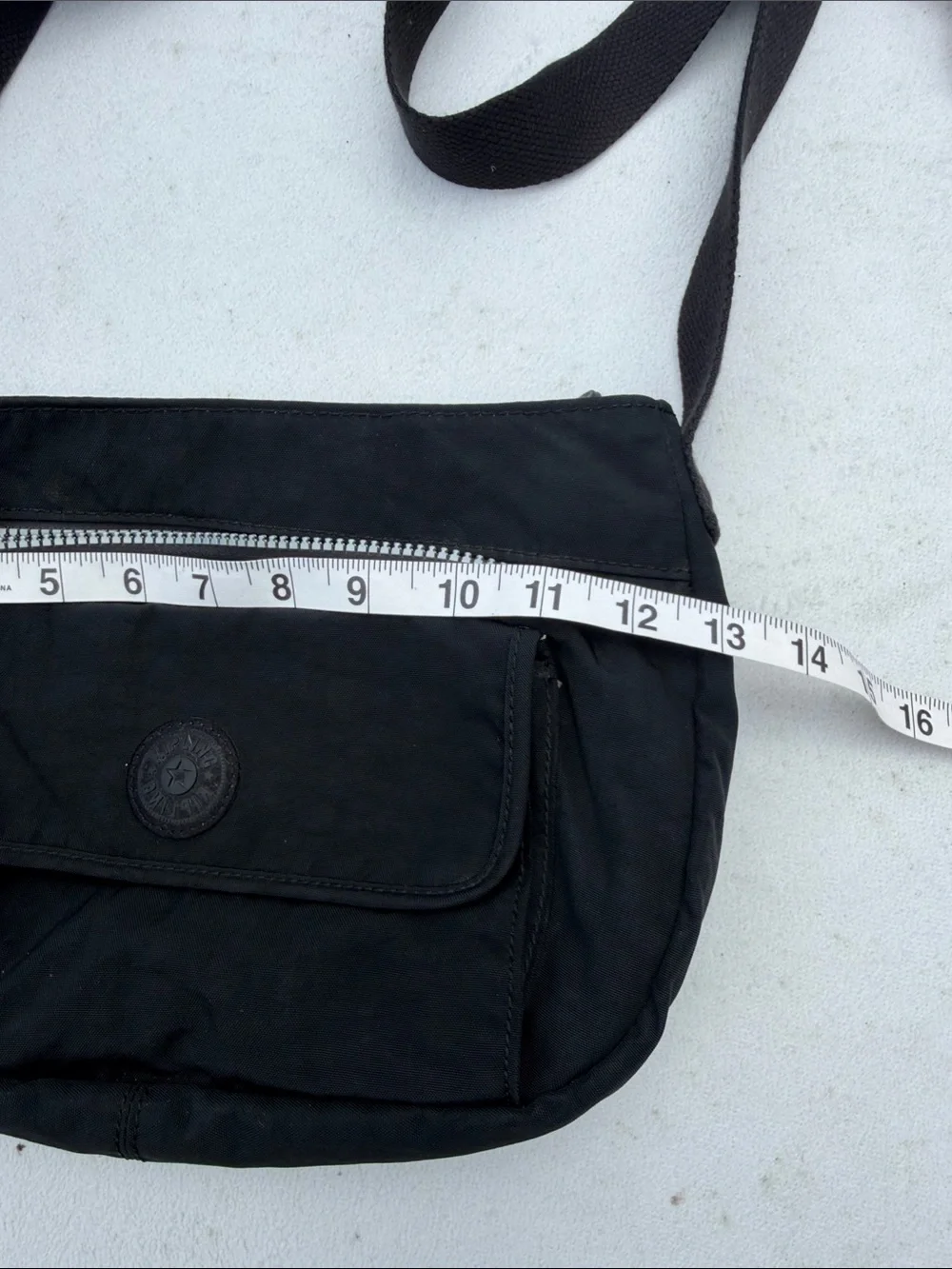 Kipling compact messenger