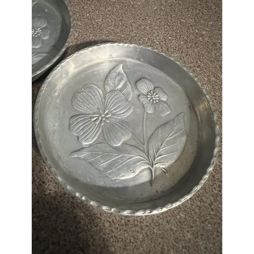 STEDE Vintage Aluminum Embossed Coasters Dogwood Flower And Leaves Set Of 3