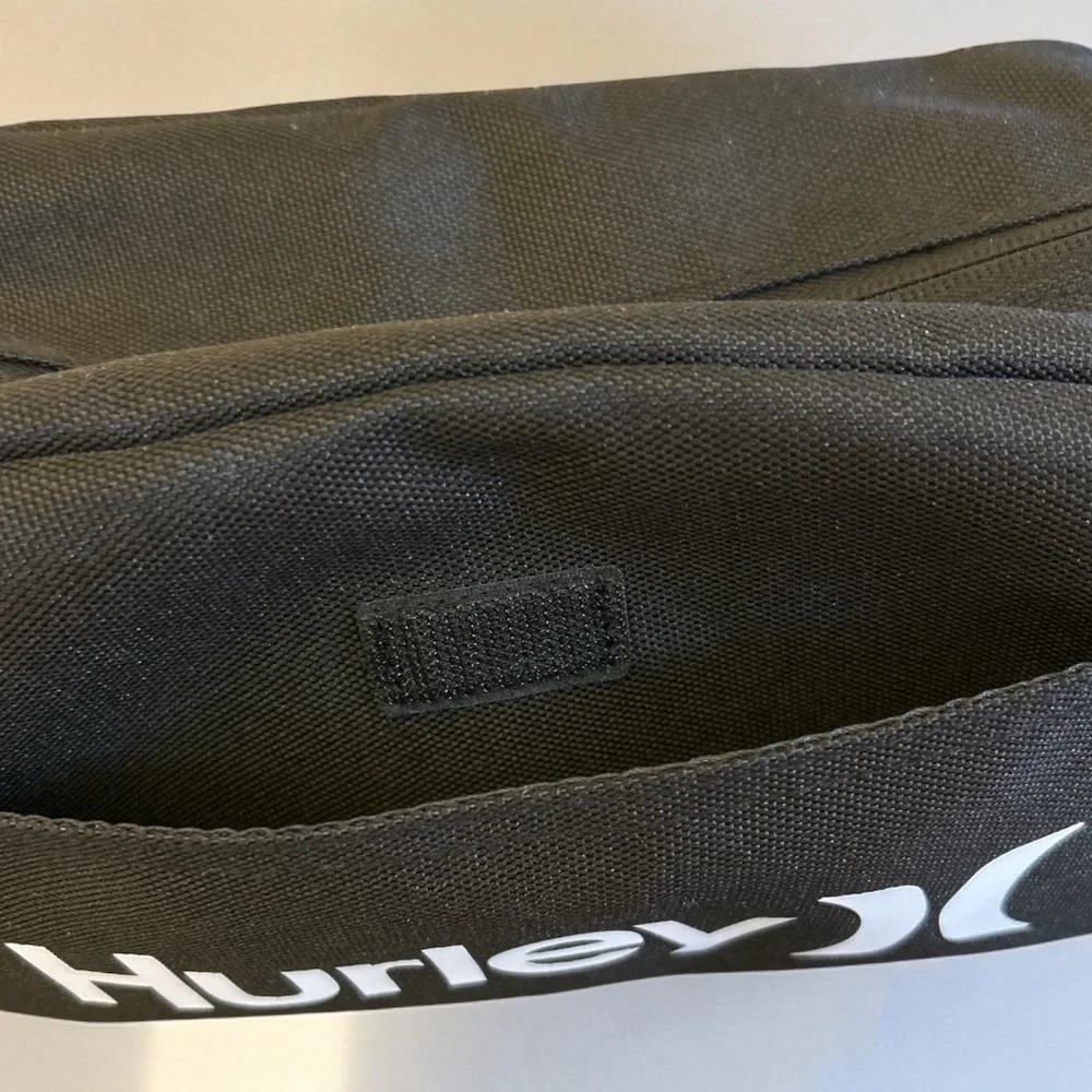 Hurley •length 10”