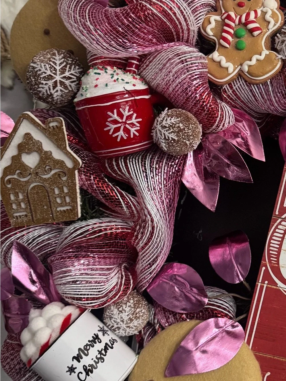 SASSY DESIGNS festive hot