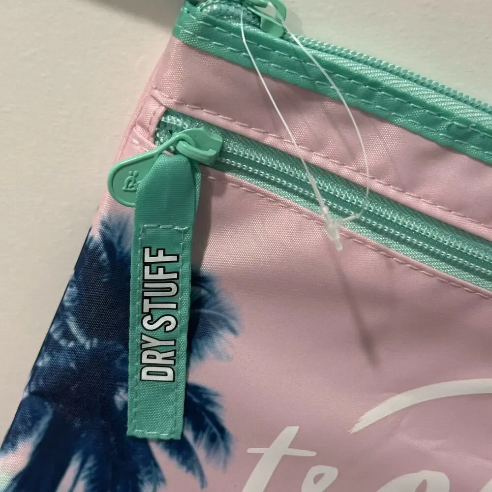 Justice wet pocket