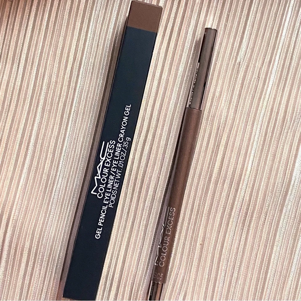 MAC Colour Excess Gel Pencil Eye Liner shade SKIP THE WAITLIST full size