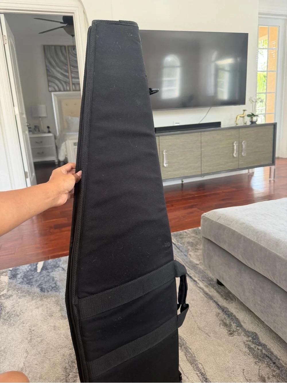 Black Padded Gig Bag for Electric Guitar with Exterior Pockets