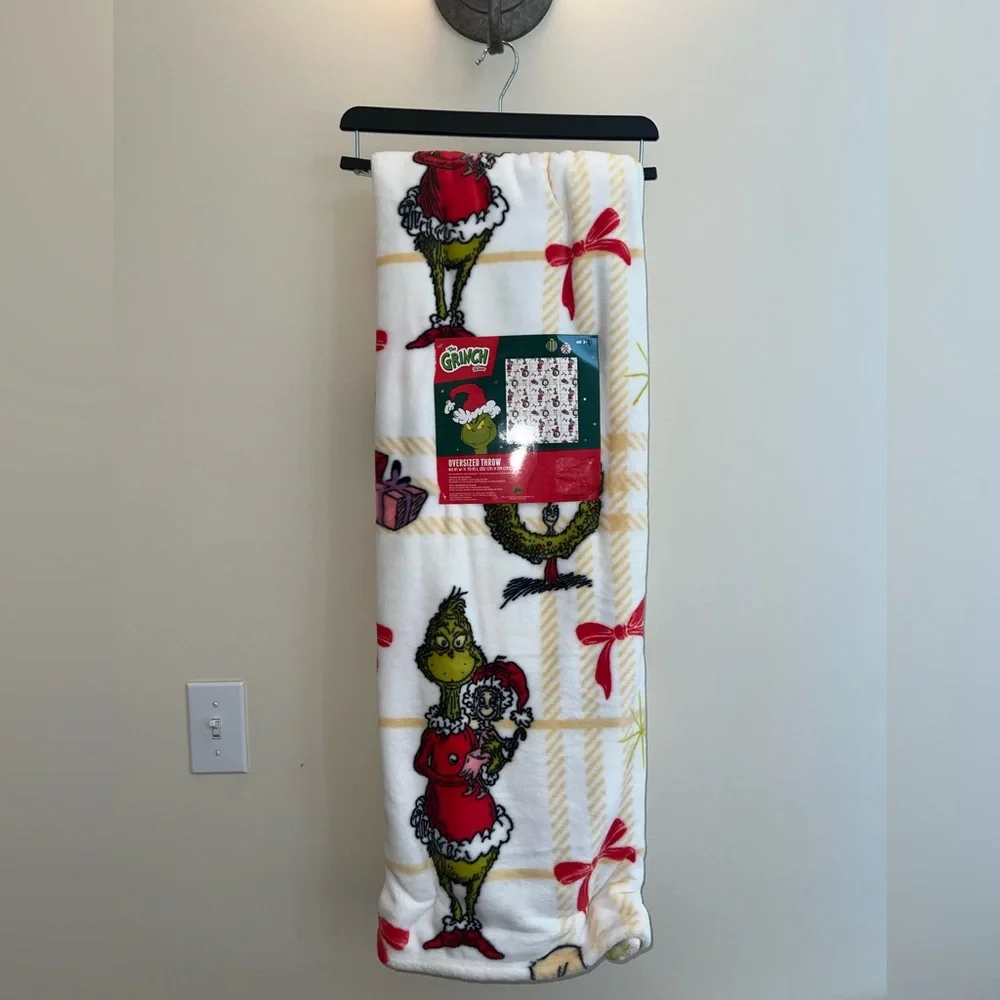 The Grinch Oversized‎ Throw Blanket – 60” x 70” – Super Soft Fleece | NWT