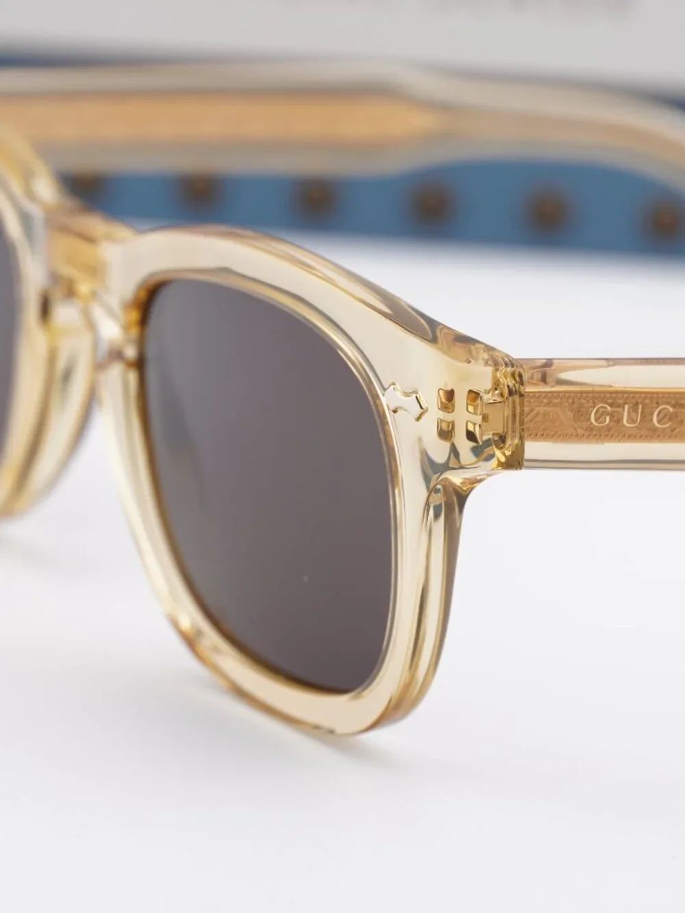 Gucci model gg0182s