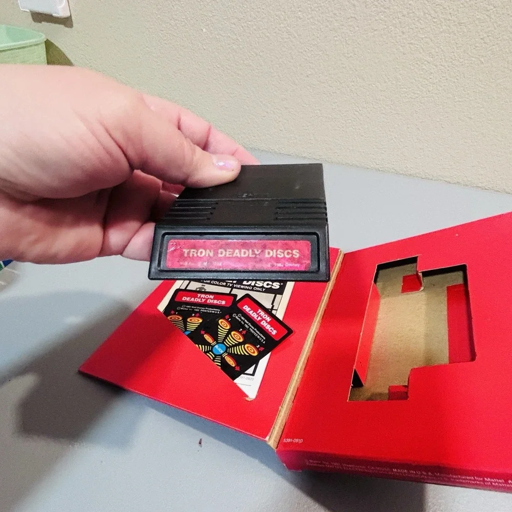 Intellivision Disney Tron Deadly‎ Discs 1982 Video Game Cartridge Mattel Retro