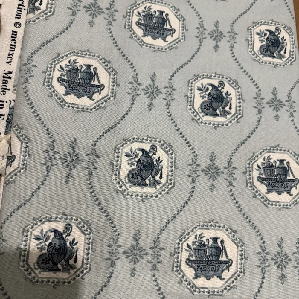 ROBERT ALLEN DESIGN STUDIO Blue Urn Anafi Upholstery Drapery Fabric 204