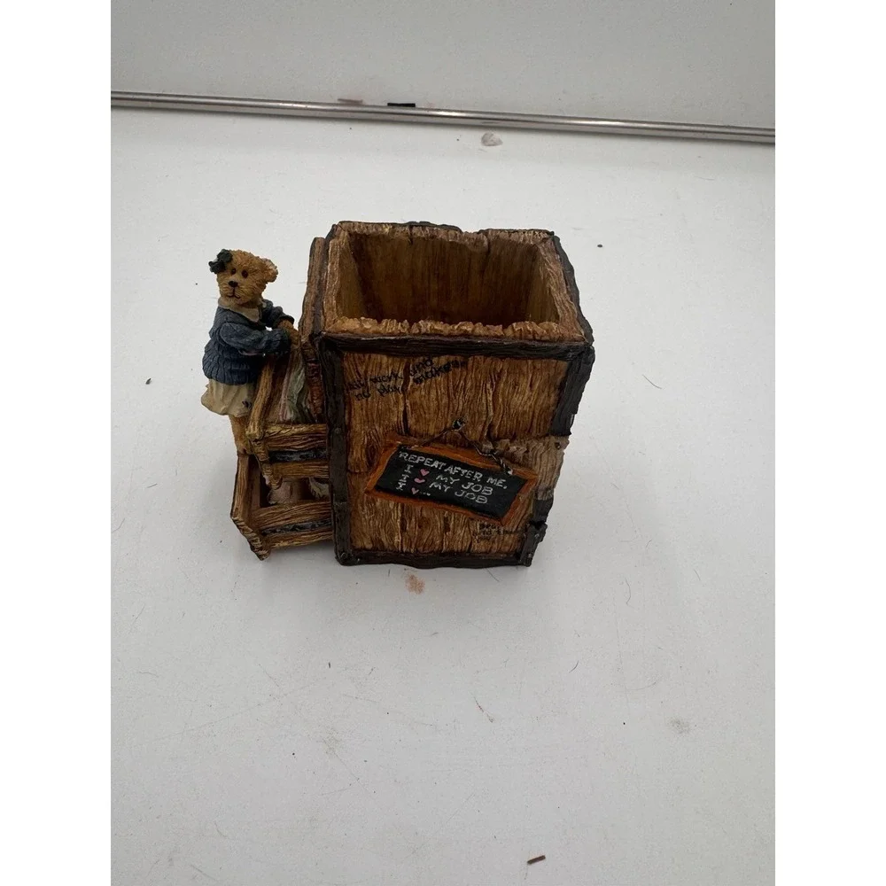 Boyds Bears bear piece attention