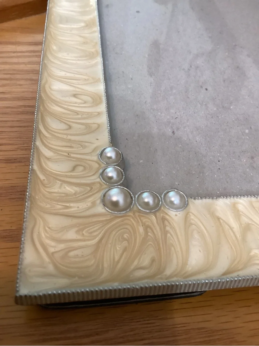 Malden elegant cream