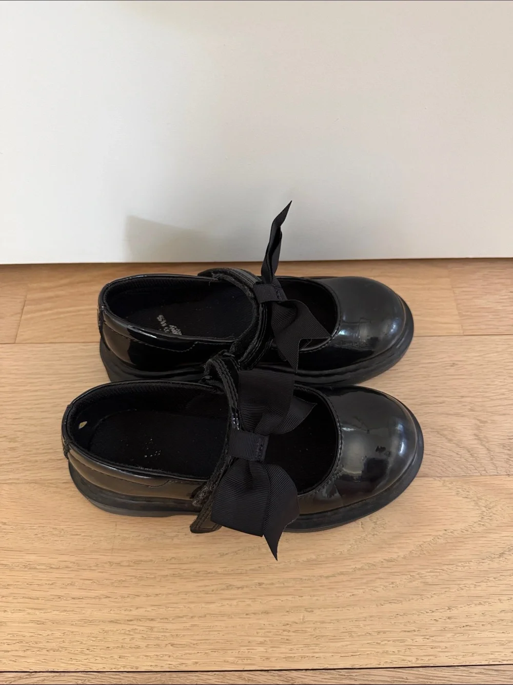 Dr Martens Girls' Black Patent Bow Mary Jane Shoes