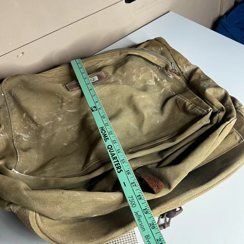 Unbranded vintage military