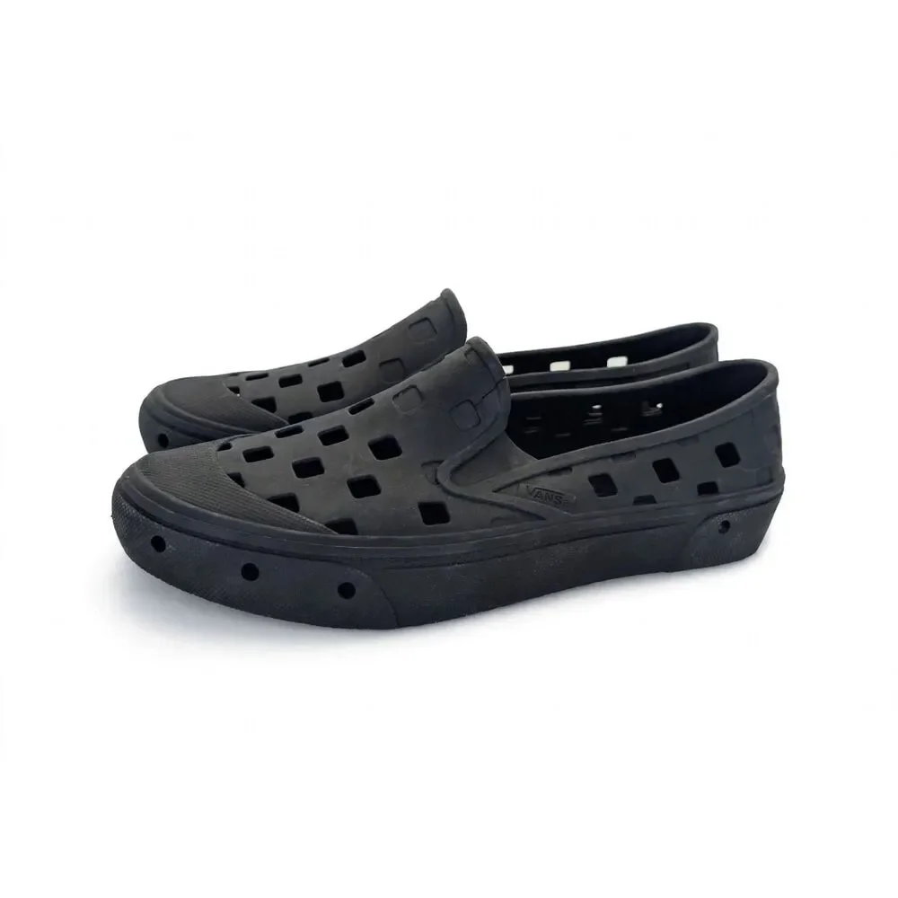 Vans Trek Slip-On TRK Mens 6 Black Rubber Perforated Water Shoe Used Flaw