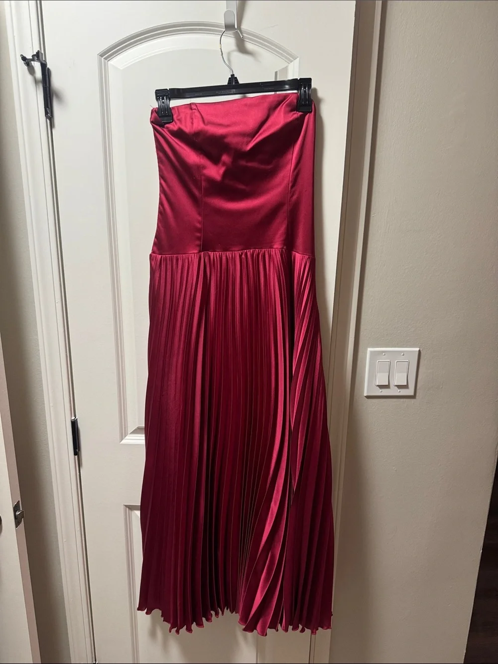 Abercrombie Strapless Pleated Dress