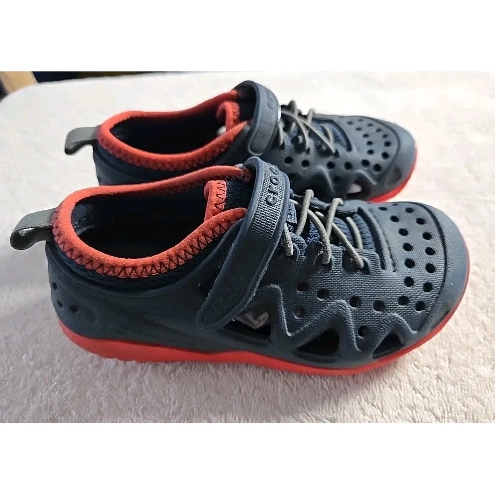 CROCS product pair