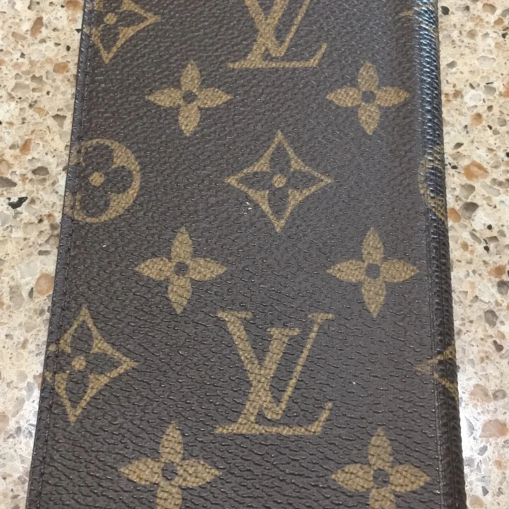 Louis Vuitton pre loved