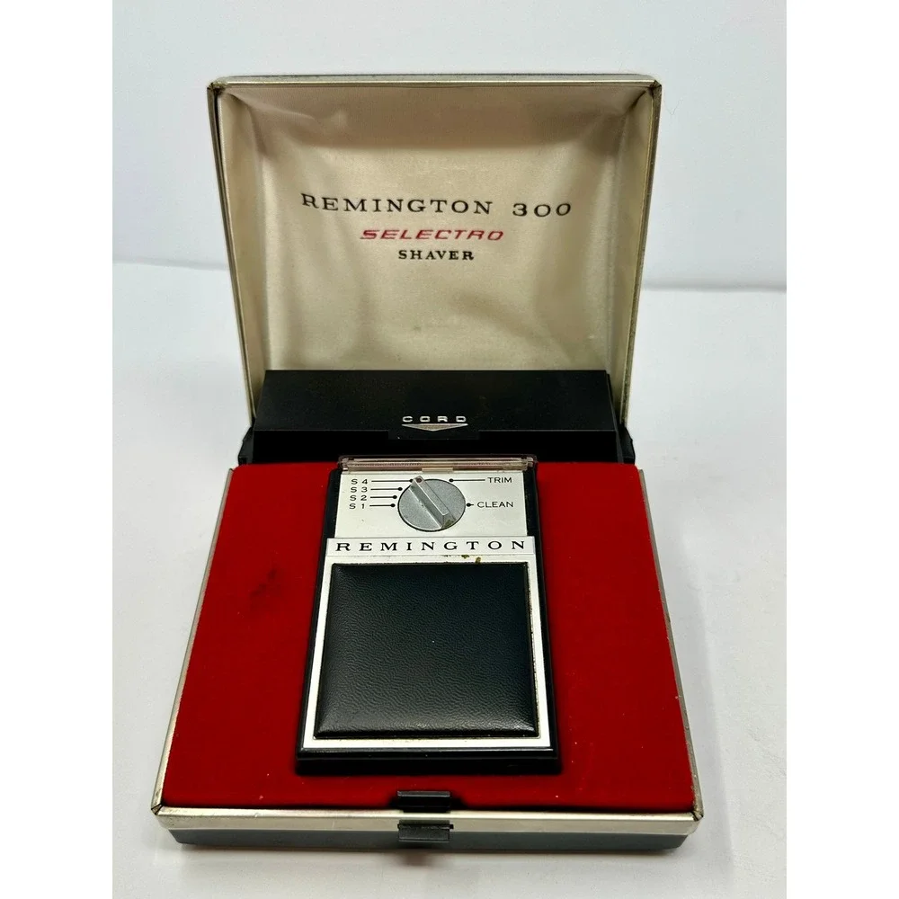 Vintage Remington 300 Selectro Electric Shaver Corded with Original‎ Case B2